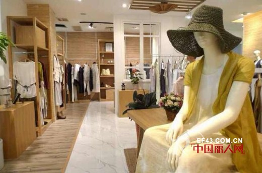 恭贺ZOLLE因为女装武汉菱角湖万达广场店重装开业