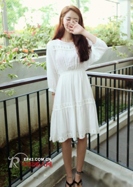 早秋连衣裙搭配 早秋连衣裙怎么搭配好看