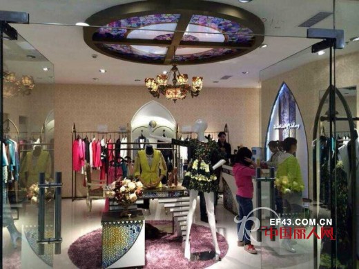 热烈庆祝迪斯廷·凯大家庭新增湖北襄樊专卖店