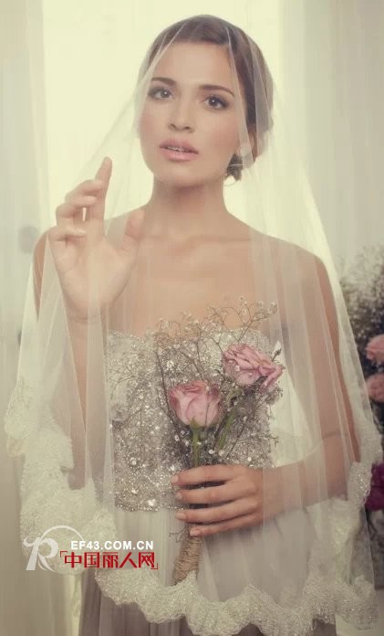 【新娘头纱】什么样的头纱配婚纱比较好看