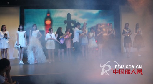 爱上西西里——极美度2015春季新品发布会演绎浪漫