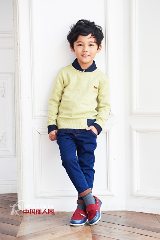 安娜爱登韩版童装2014秋冬新款上市 怎样搭配才叫韩版呢