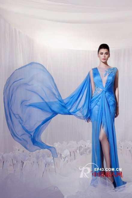 婚纱礼服选什么颜色比较好看 中式婚礼晚宴上穿什么颜色礼服