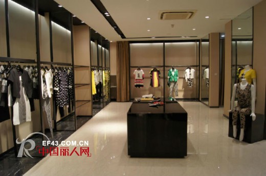 AILAIZI爱莱姿万达广场新店筹备中