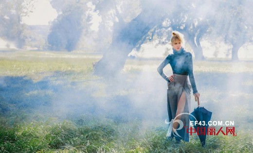 超模 Anja Rubik 演绎《Porter》杂志2014秋季刊封面