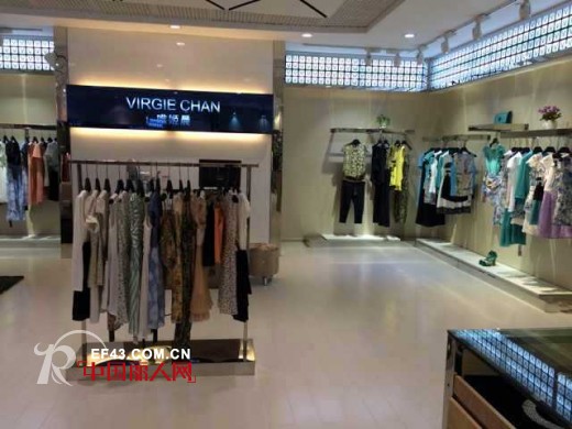 热烈祝贺唯姬晨女装云南总代理开业大吉