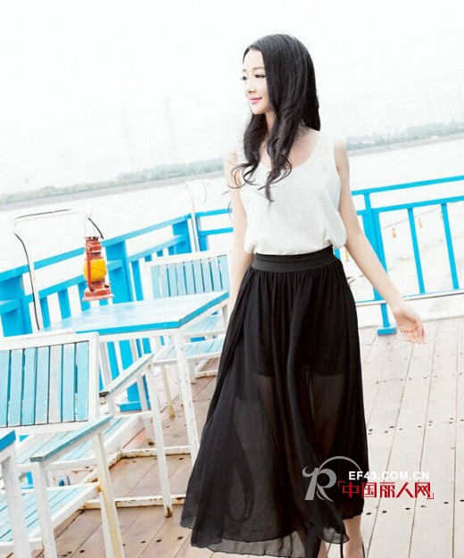 夏季透视装款式搭配 朦胧美的体现