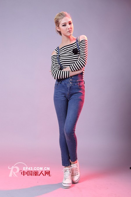 热烈艾丽莎快时尚女装四家新店即将隆重开业 敬请期待!