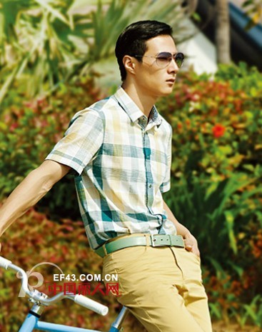 男生怎么穿显气质 夏季成熟男装搭配
