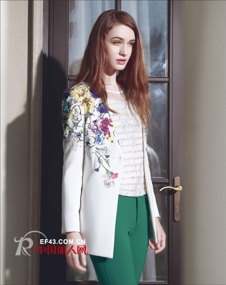 印花外套搭配 早秋小西装外套怎么搭配