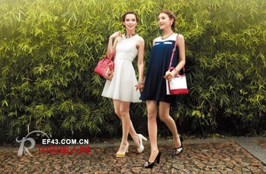 丹比奴清新素雅系列连衣裙 感受新名媛范儿