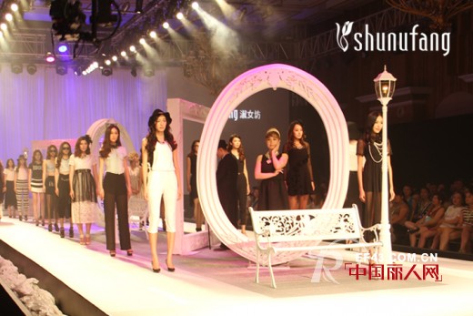 视觉震撼——十八淑女坊华南区首站开启2015年春季新品发布会
