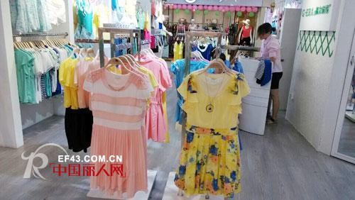 喜传捷报!祝贺淑女时代江门沙坪店夏装大卖!