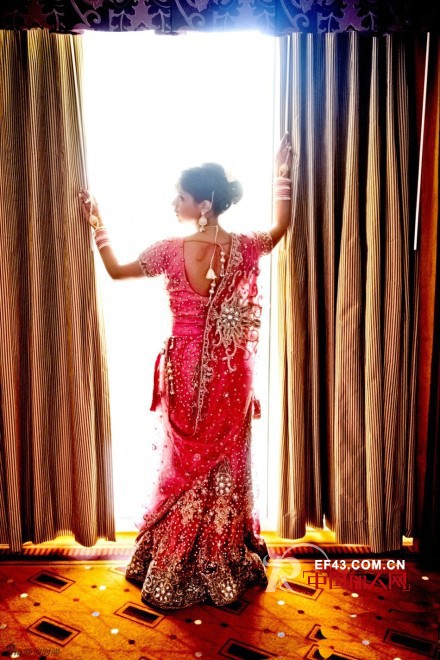 【印度婚纱】印度婚纱是什么样的 印度风情婚纱