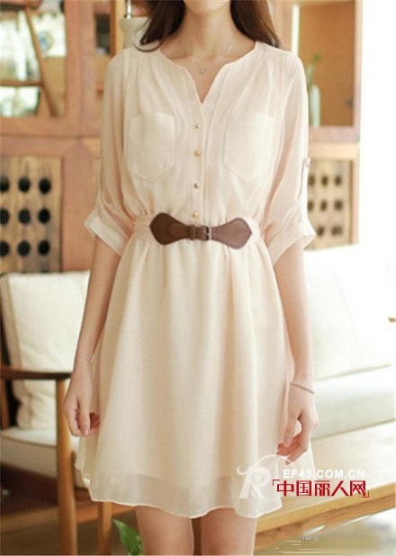 长袖雪纺裙 秋季必备连衣裙款式 长袖连衣裙怎么搭配
