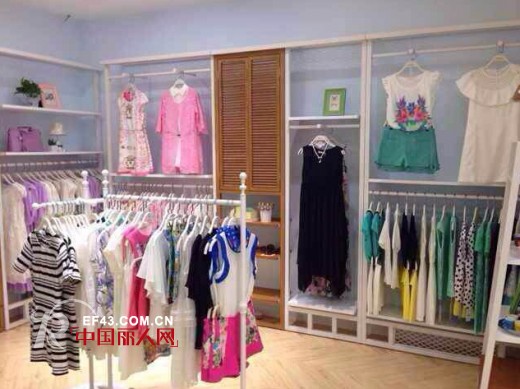 热烈祝贺VIVIdion女装唐山遵化店盛大开业