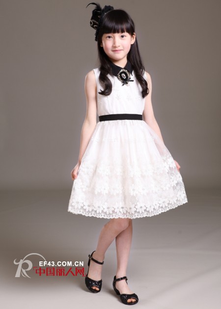 白色连衣裙搭配 欧根纱连衣裙怎么搭配 笛莎童装怎么样