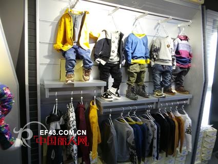 outride童装甘肃七里河区商场开业大吉