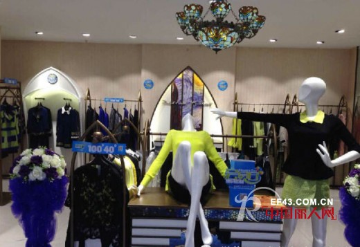 Distin Kidny（迪斯廷.凯）艺术女装辽宁瓦房店盛装开业