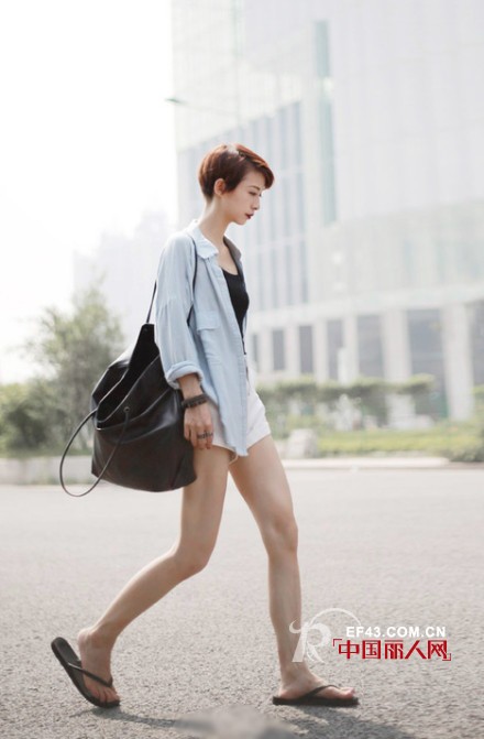 什么是爷们女? 简约中性风格搭配