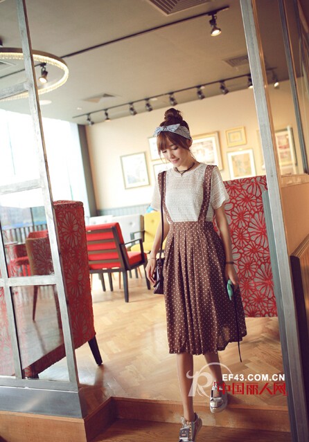 【波点示搭】波点元素穿出百变花样少女感