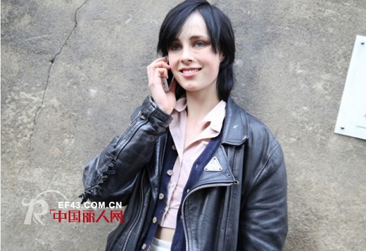 【欧美街拍】2014年秋冬巴黎时装周场外街拍精选