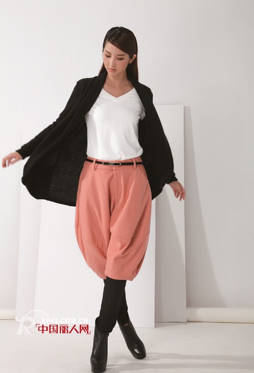 雷翼实业开业庆典暨BAAO2014秋冬新品发布会在广州恒大酒店隆重举行