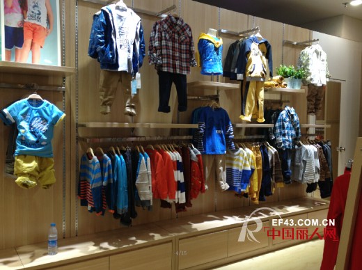 恭祝欣薇尔品牌童装郑州金博大商场63平米边厅店盛大开业!