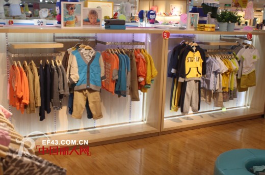 热烈祝贺欣薇尔童装强势入驻广州新光百货 新店正式开业欢迎选购!