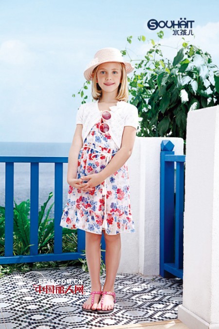 暑假带孩子去旅游游 女童穿什么连衣裙好看