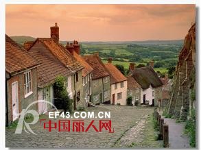 卡琪屋秋装新款上市  编织奇妙国度