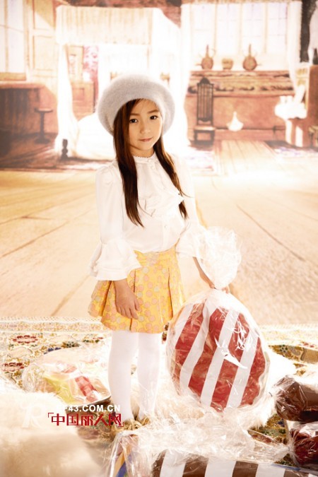 千鸟格套装搭配 小女神的新衣穿搭