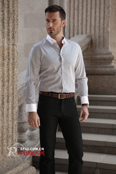 布鲁斯金熊 - PRUCE BEAR