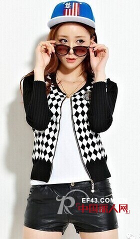 圆领收腰气质连衣裙气质款 经典黑白色服装搭配