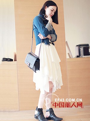 秋天怎么搭配牛仔外套 牛仔外套搭配长裙好看吗?
