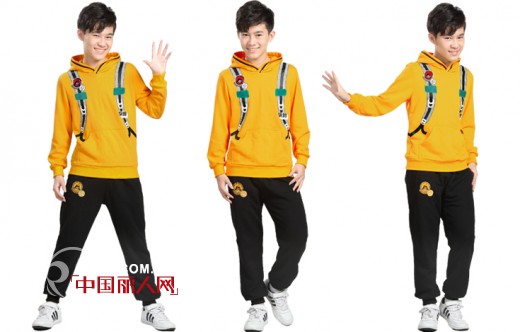 秋季运动潮“OFFSIDE 越位”少年装“型”动起来