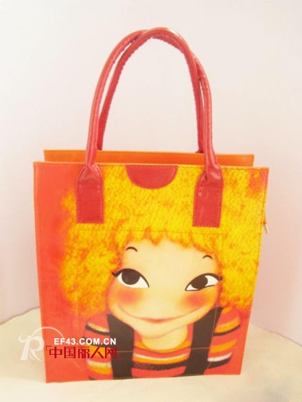 趣味十足卡通包包   你被哪一款萌到了?