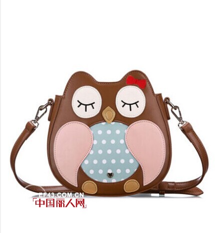 趣味十足卡通包包   你被哪一款萌到了?