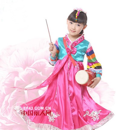 民族舞女童服装 孔雀舞演出服什么款式的好