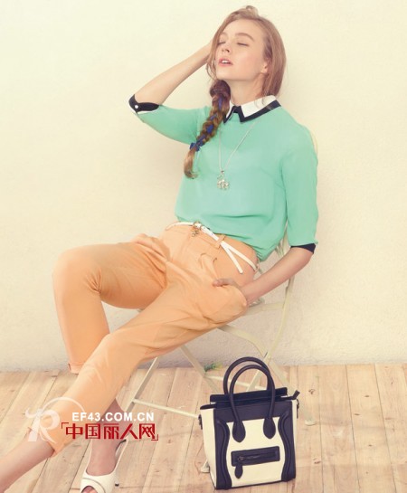 薄荷绿小西装配什么颜色 秋季亮色服装搭配