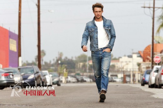 李维斯牛仔服饰