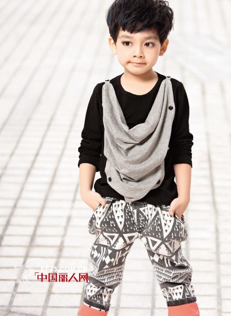 渐变色服装如何搭配 小男孩帅气穿搭