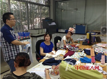 铅笔俱乐部 - PENCIL CLUB