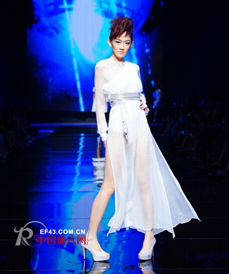 领衔东方时尚 华艺嘉年惊艳亮相广东时装周