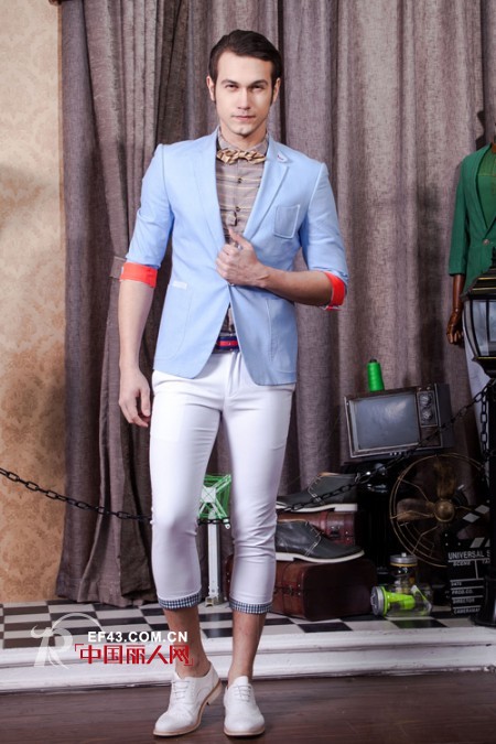 男士休闲西装怎么搭配 适合男士平时穿的西装款式