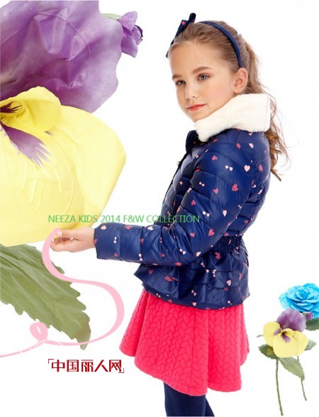 秋季短裙搭配 羽绒服针织衫怎么搭配