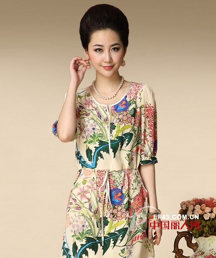 中老年真丝连衣裙新款 九月连衣裙妈妈装