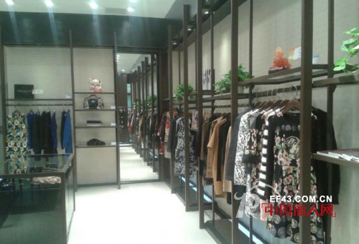 BERNIEELEN伯妮斯茵独家登陆山东枣庄市贵诚购物中心