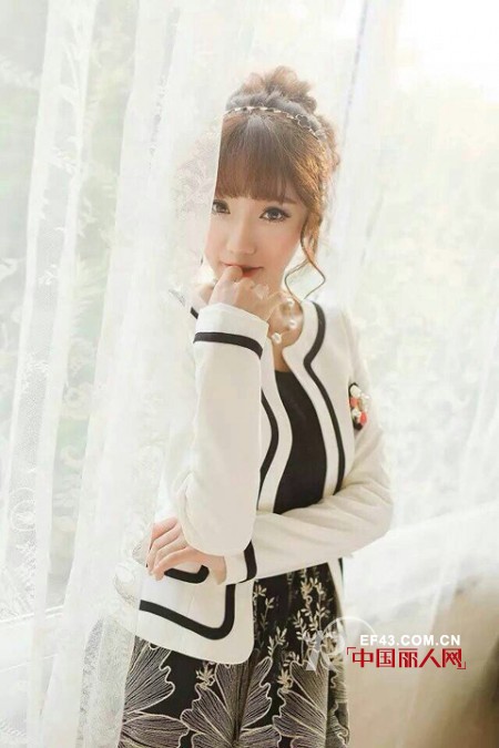 热烈祝贺莉雅莉萨东莞彩怡百货店今日隆重开业