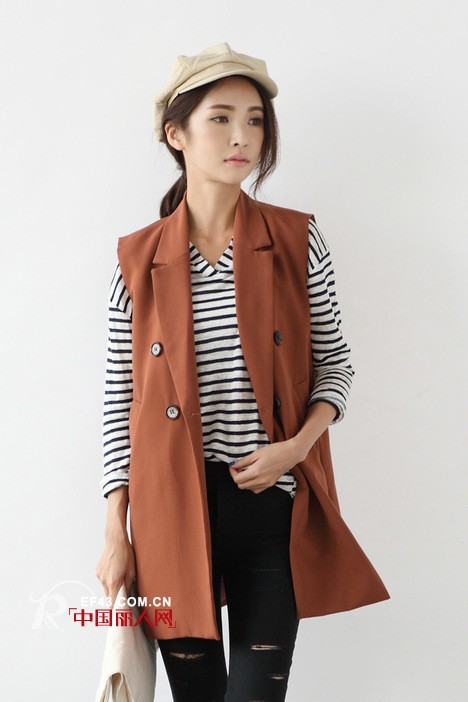 长款马甲怎么搭配 长款马甲怎么穿显瘦